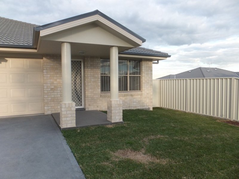 2/3 Wright Close, Hunterview, NSW 2330