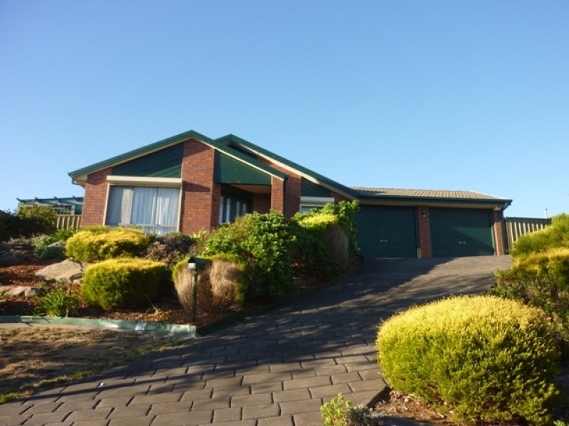 17 Mackay Court, Greenwith, SA 5125