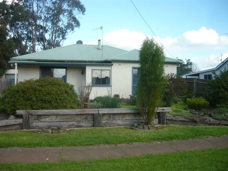 11 Barclay Street, Heywood, VIC 3304