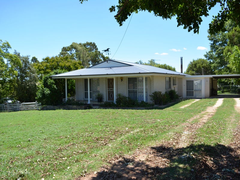 41 Little Warner Street, Warwick, Qld 4370 Property Details