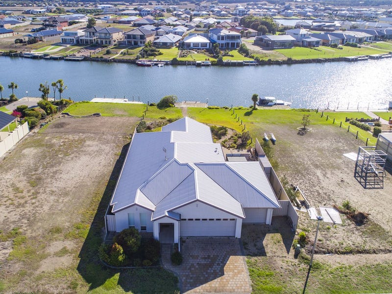 38 Prince Alfred Parade, Hindmarsh Island, SA 5214