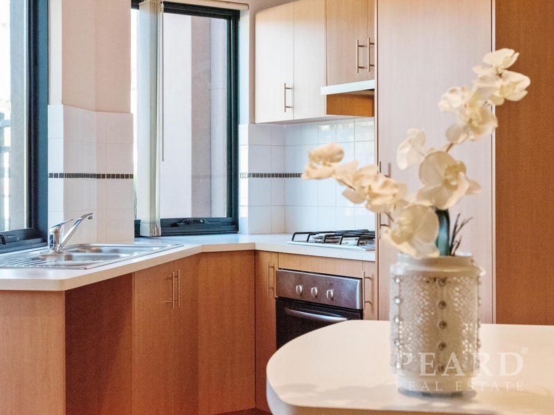 3/9 Lakeside Drive, Joondalup, WA 6027 Property Details