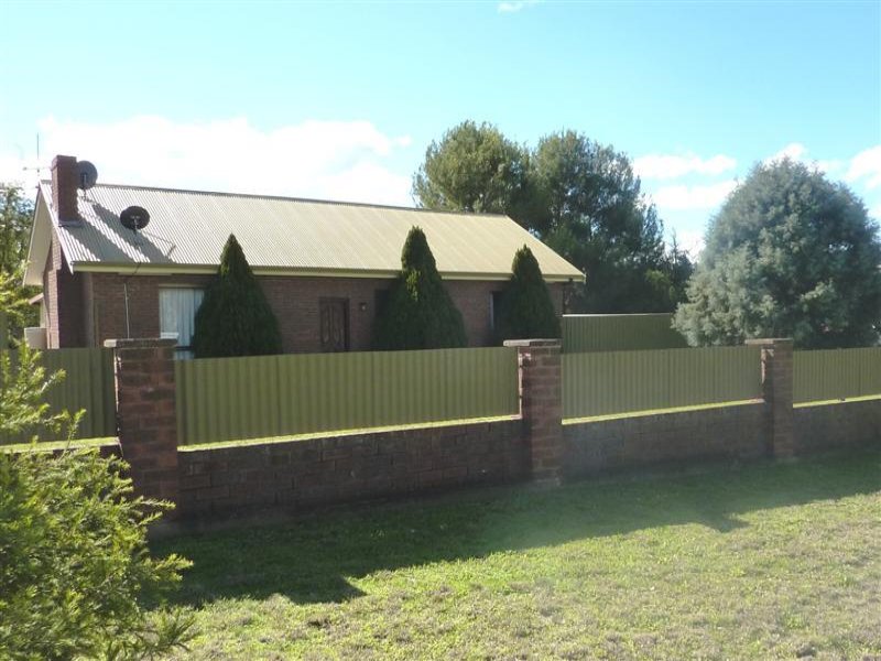 114124 Wellington St, Geurie, NSW 2818 Property Details