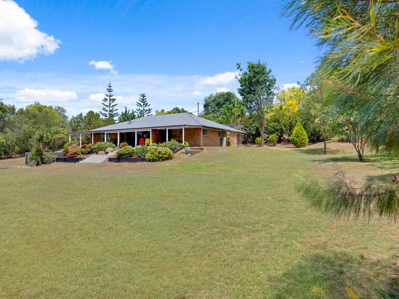 202 Blackall Range Road, West Woombye, Qld 4559