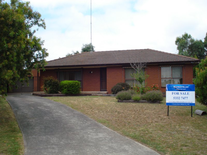 4 Forest Court, Wendouree, Vic 3350 Property Details