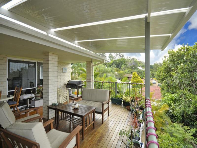 9 Robinson Place, Currumbin Waters, QLD 4223 - realestate.com.au