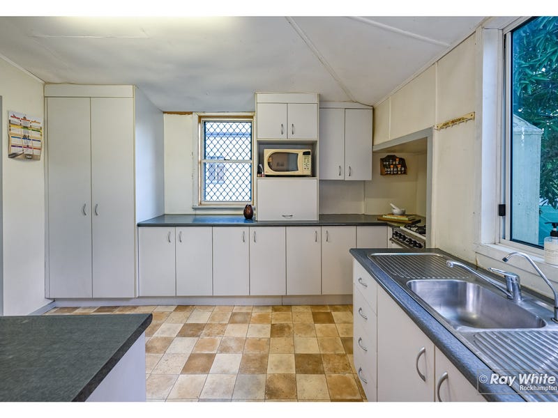 139 Lakes Creek Road, Berserker, Qld 4701 Property Details