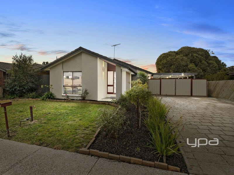 67 Carnoustie Drive, Sunbury, VIC 3429