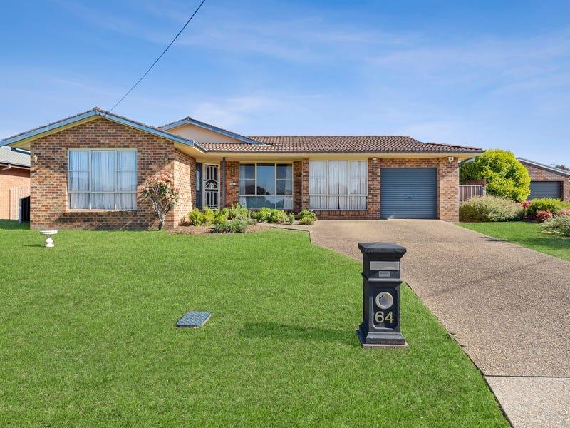 64 Dalley Street, Goulburn, NSW 2580 House for Sale