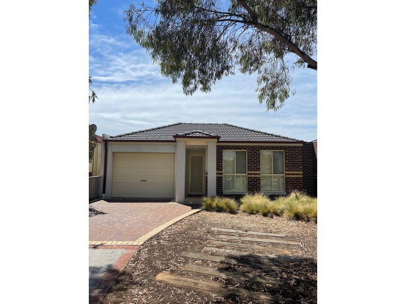 71 Bloomsbury Drive, Taylors Hill, VIC 3037
