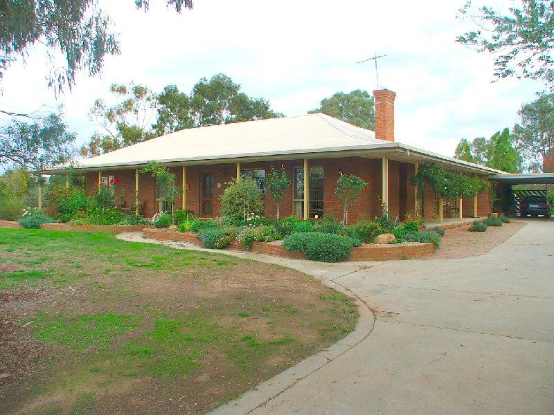 1723 Chiltern Road, Rutherglen, Vic 3685 Property Details