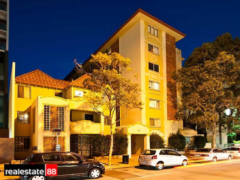 その他 PerthSanta Domiia Duel Masters Card Suparea Cyber A Irons Holo S4/S10 DM36