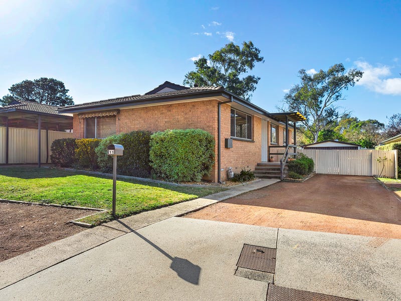 11 McCarthy Place, Charnwood, ACT 2615 Property Details