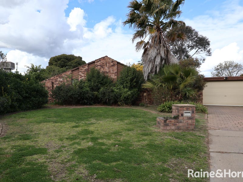 4 Jannali Place, Glenfield Park, NSW 2650