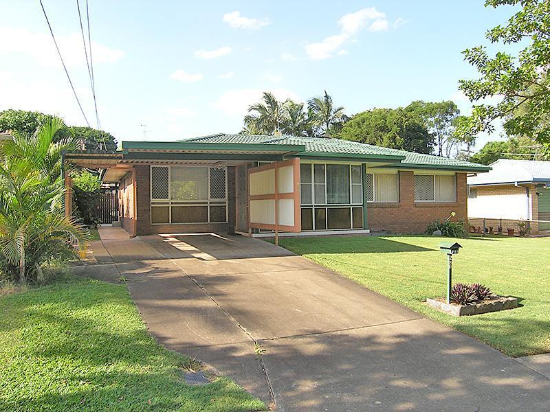 286 Broadwater Road, Mansfield, QLD 4122