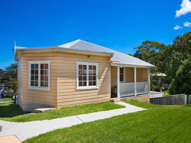 124 Phillip Street, Thirroul, NSW 2515 Property Details