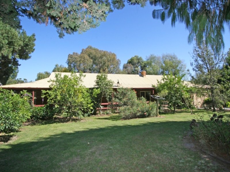 6 Doran Road, Bunyip, VIC 3815