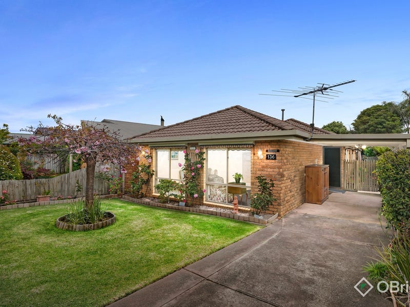 136 Third Avenue, Rosebud, Vic 3939 Property Details