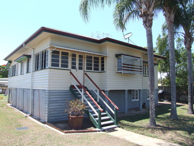 20 Churchill St, Urangan, Qld 4655 Property Details