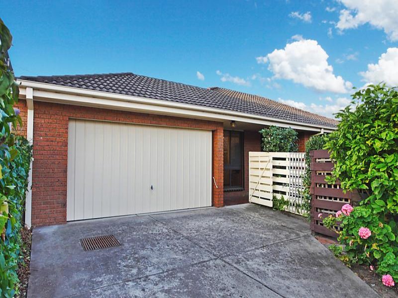 3/59 Service Street, Hampton, Vic 3188 Property Details