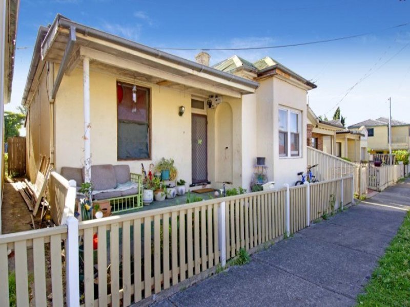 8 Waratah Street, Granville, NSW 2142