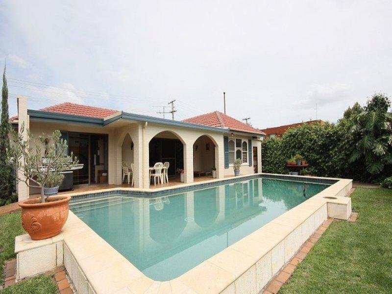 4 Hunter Street, Singleton, NSW 2330 Property Details