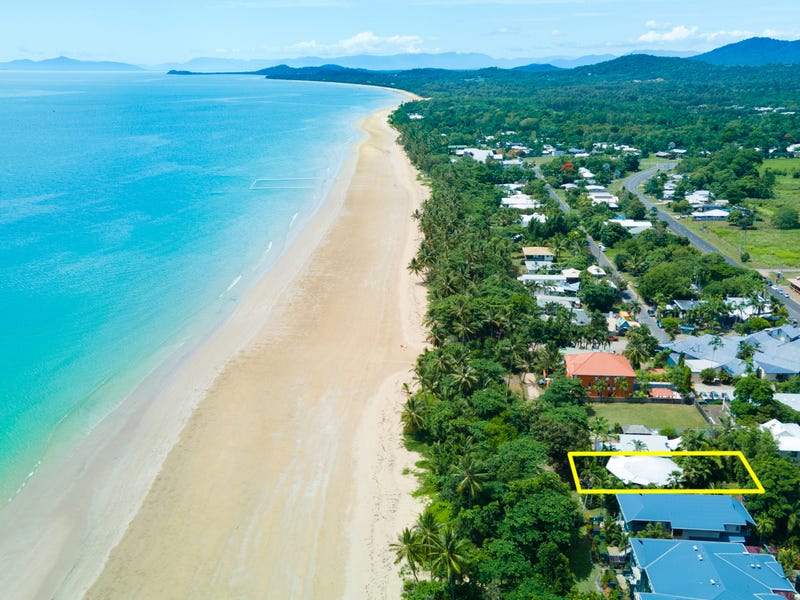 are dogs allowed on mission beach qld