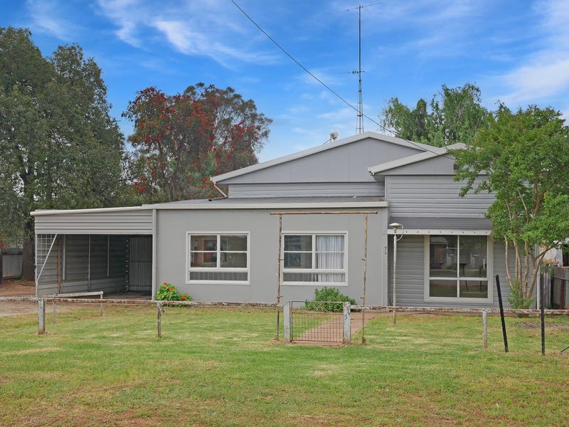 73 Bendee Street, Barellan, NSW 2665 Property Details