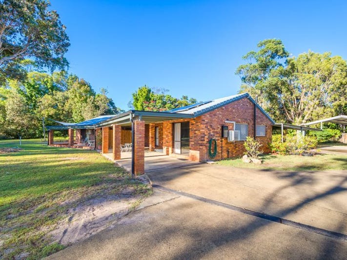 18 Randolph Street, Beachmere, QLD 4510