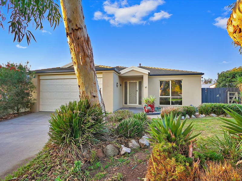 42 Mark Avenue, Sale, VIC 3850