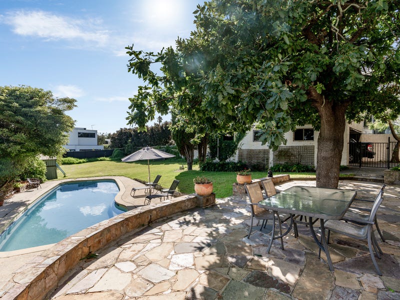 5 Plummer Rd, Mentone, Vic 3194 House for Sale