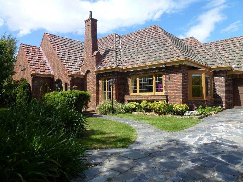 2 Avenue, Brighton, VIC 3186