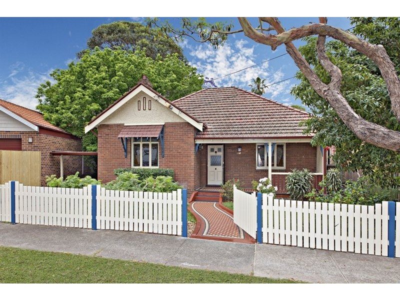 27 Chelmsford Avenue, Croydon, NSW 2132