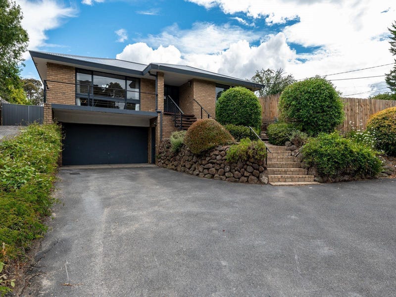 84 Mt Dandenong Road, Croydon, VIC 3136
