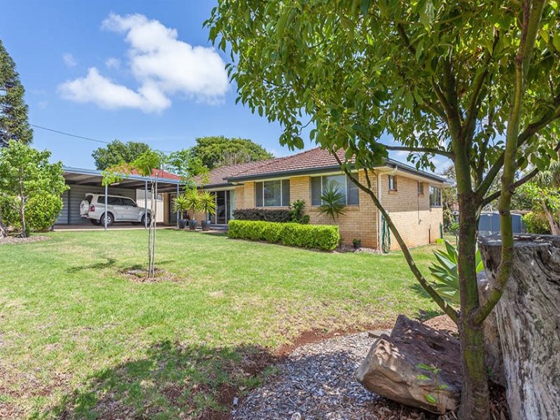 121 Long Street, South Toowoomba, QLD 4350 - realestate.com.au