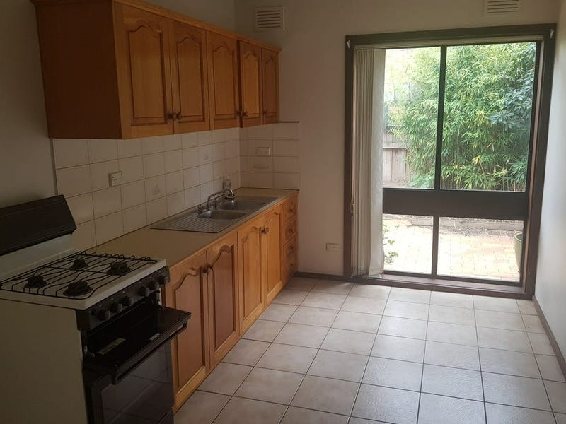 2/24A Malvern Grove, Caulfield North, VIC 3161