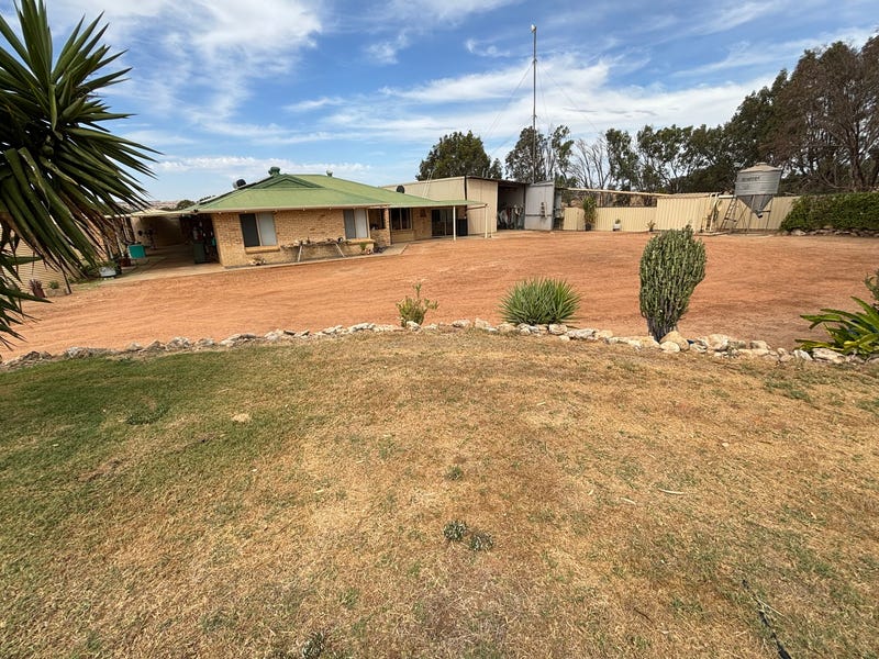 438 Greenough Road, Walkaway, WA 6528 - Property Details