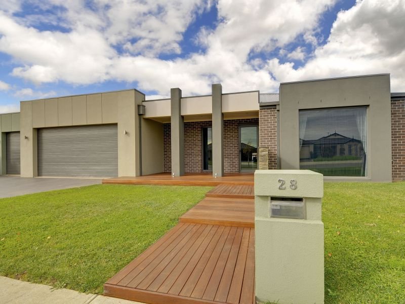 28 Davey Drive, Trafalgar, Vic 3824 Property Details