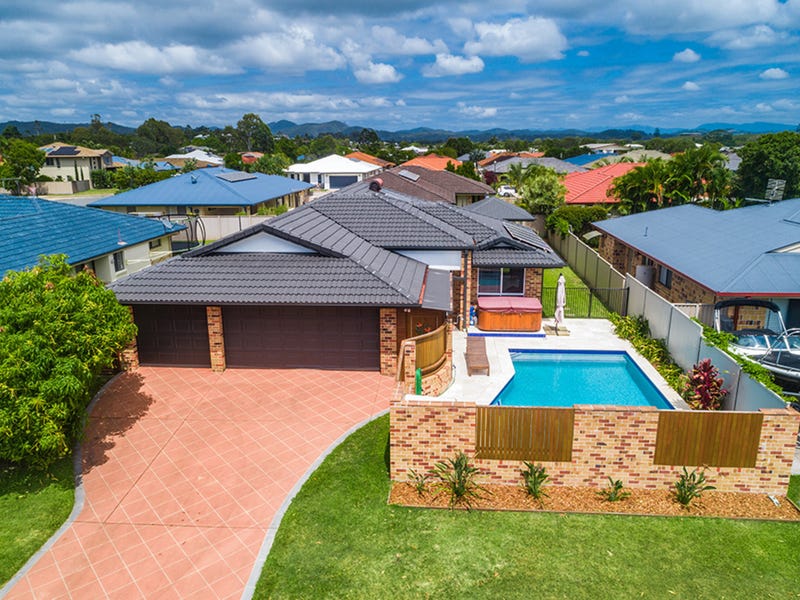 15 Suffolk Parade, Pottsville, NSW 2489 Property Details