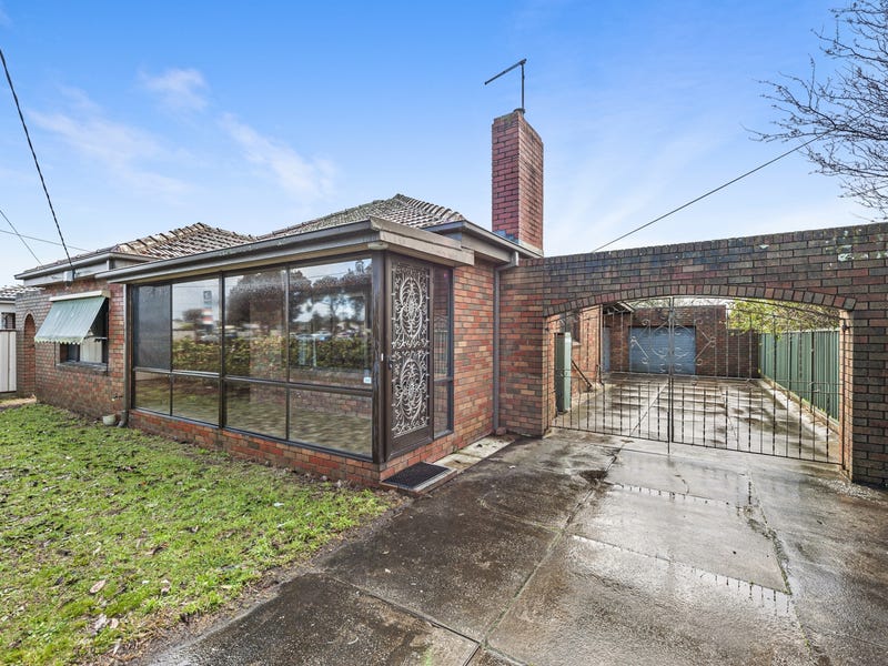 1180 Norman Street, Wendouree, Vic 3355 Property Details