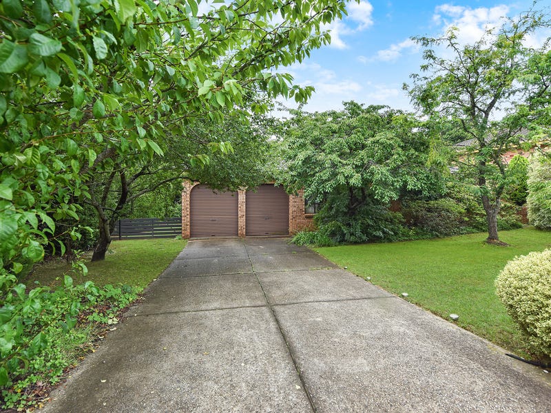 19 Galston Crescent, Leura, NSW 2780 Property Details