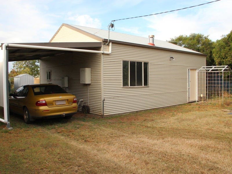 63 Kaboon Street, Yelarbon, Qld 4388 Property Details