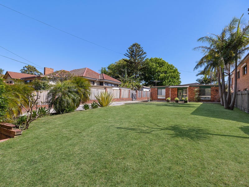 22 McIntosh Road, Dee Why, NSW 2099 - Property Details