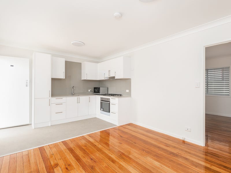 2/105 Riding Road, Hawthorne, Qld 4171