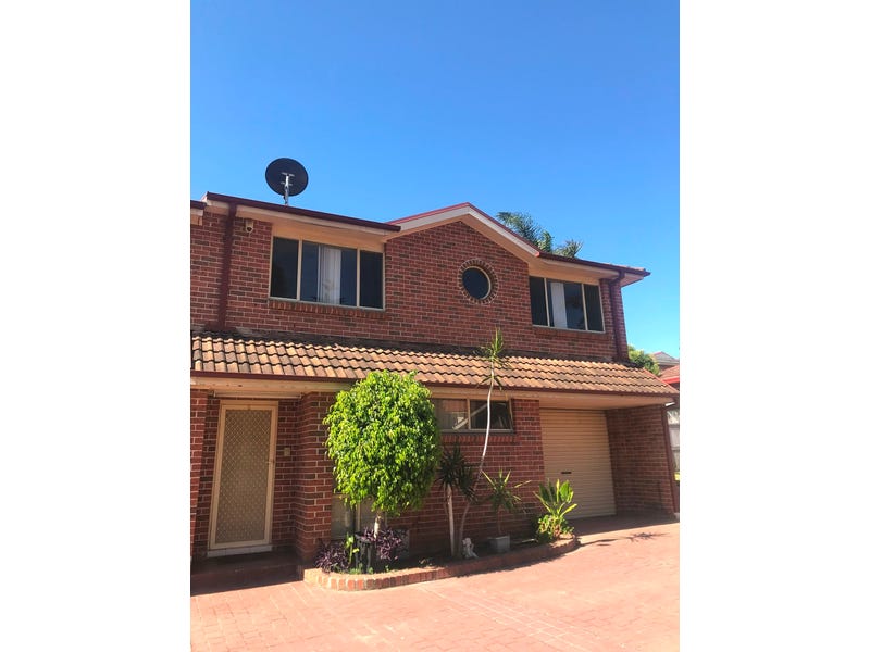 6/1719 Carnation Avenue, Casula, NSW 2170