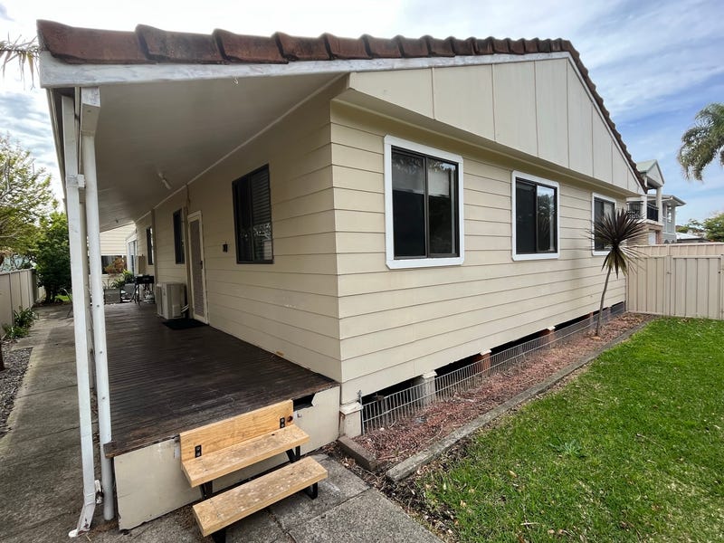 68 Lakeview Parade, Pelican, NSW 2281