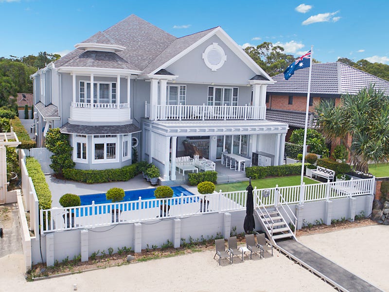 house for sale yacht street southport