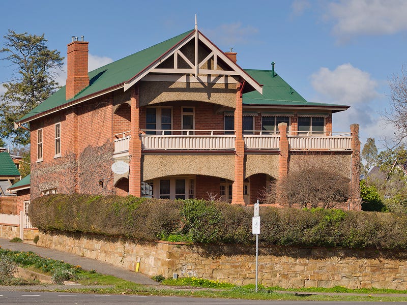 94 Hargraves Street, Castlemaine, Vic 3450 Property Details