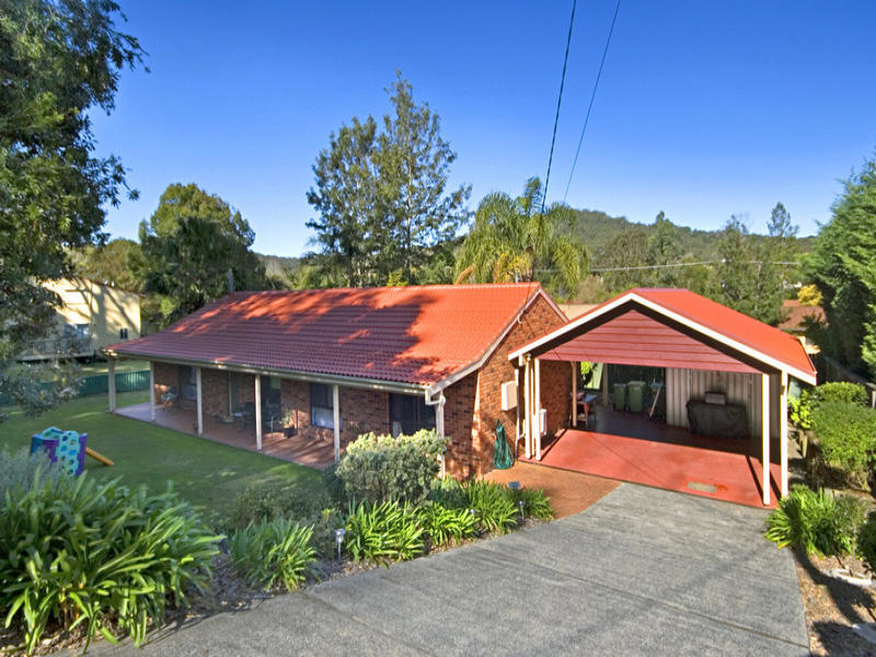 7 Roselands Avenue, Wyoming, NSW 2250 Property Details