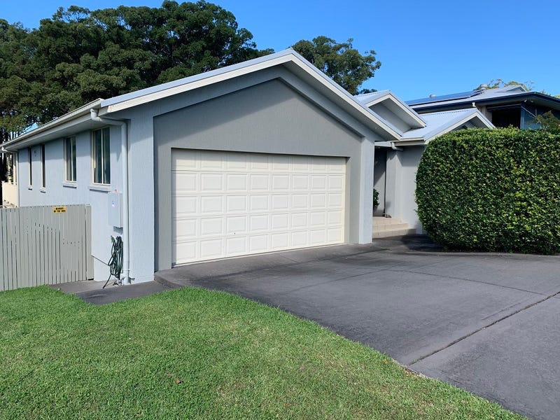 9 Glen Court, Black Head, NSW 2430